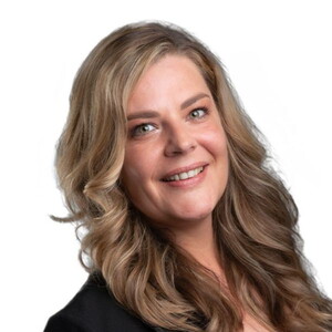 Makelaar Maud Zuur